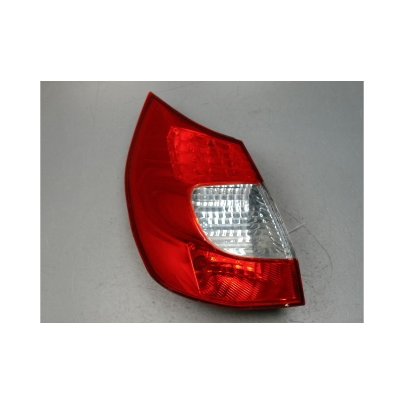 FEU ARRIERE GAUCHE  RENAULT SCENIC II PH2 2006-
