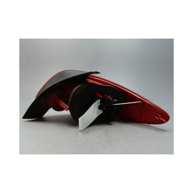 FEU ARRIERE GAUCHE  PEUGEOT 206 5P