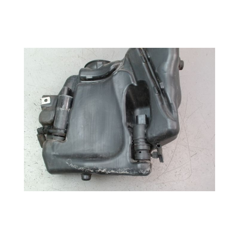 RESERVOIR LAVE-GLACE AVANT MERCEDES CLASSE C BERL. III Phase 1 (204) 2007-2010
