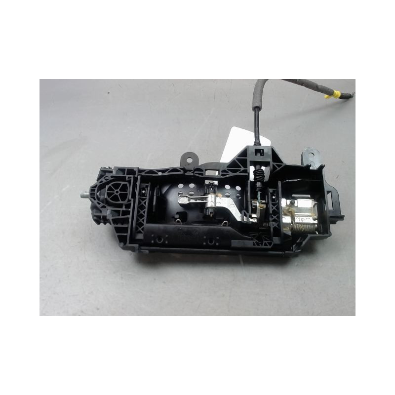 POIGNEE EXTERIEURE PORTE ARRIERE DROIT AUDI A4