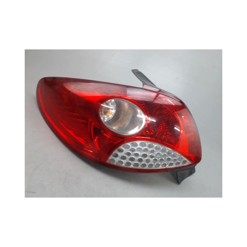 FEU ARRIERE GAUCHE  PEUGEOT 206