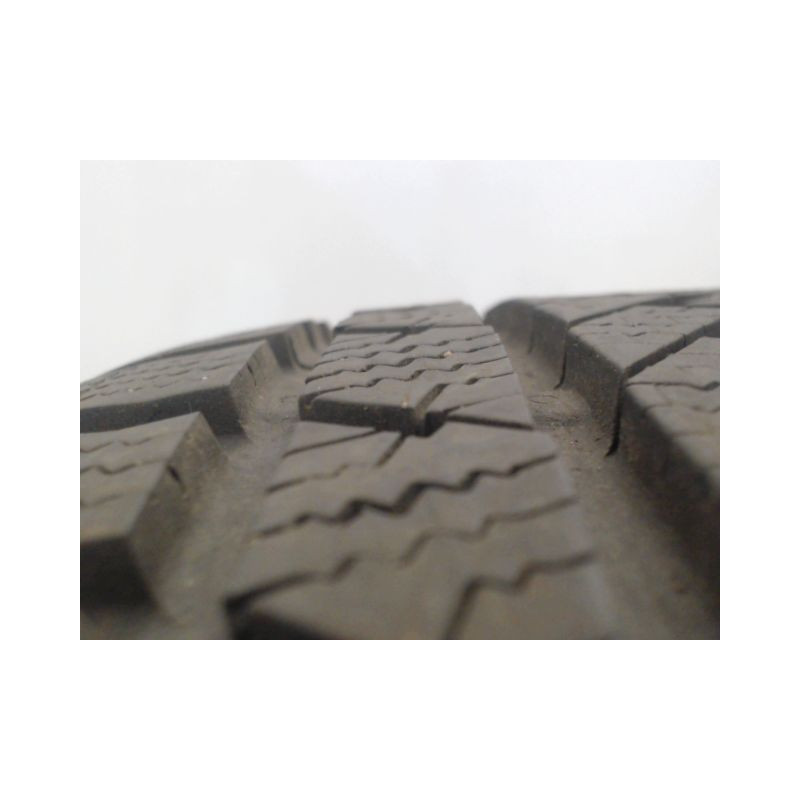 Pneu CONTINENTAL WINTERCONTACT TS850P 215 45 17 91 V