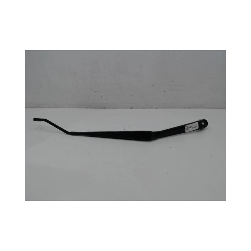 BRAS ESSUIE-GLACE AVANT DROIT TOYOTA RAV4