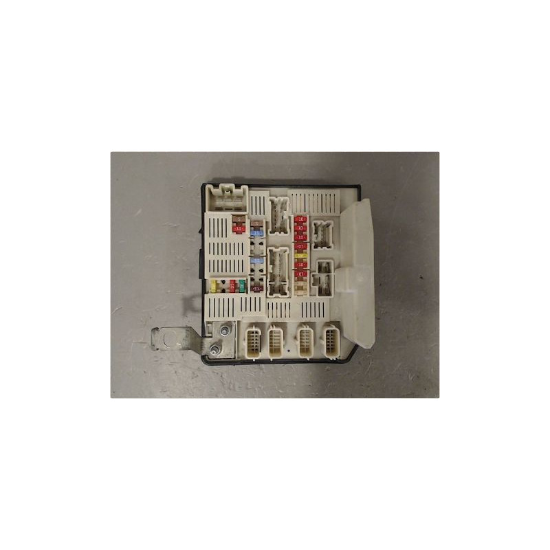BOITE A FUSIBLES RENAULT SCENIC II