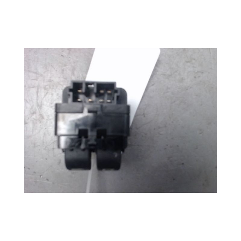 COMMANDE LEVE-GLACE PORTE AVG LIGIER X-TOO R