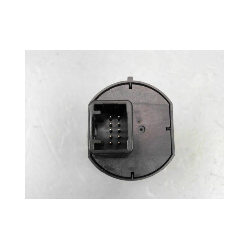BOUTON DE DEMARRAGE SUZUKI SWIFT III 2005-2011