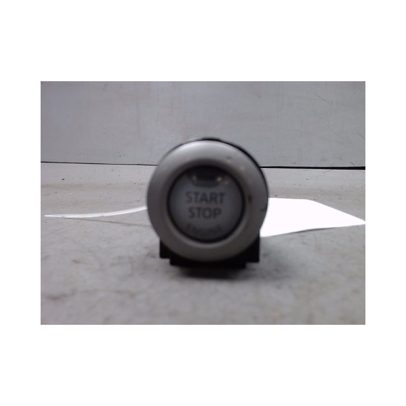 BOUTON DE DEMARRAGE NISSAN JUKE