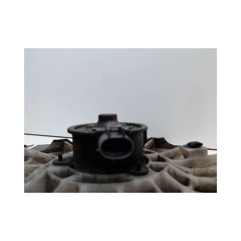 MOTEUR VENTILATEUR RADIATEUR TOYOTA YARIS