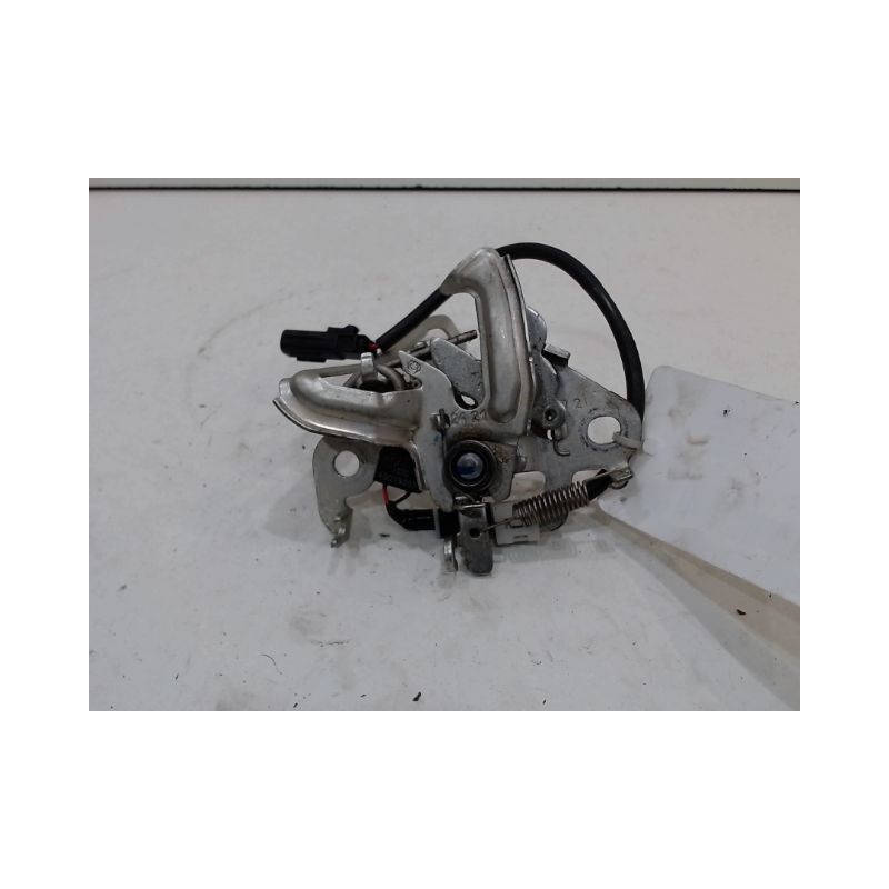 SERRURE CAPOT PEUGEOT 108