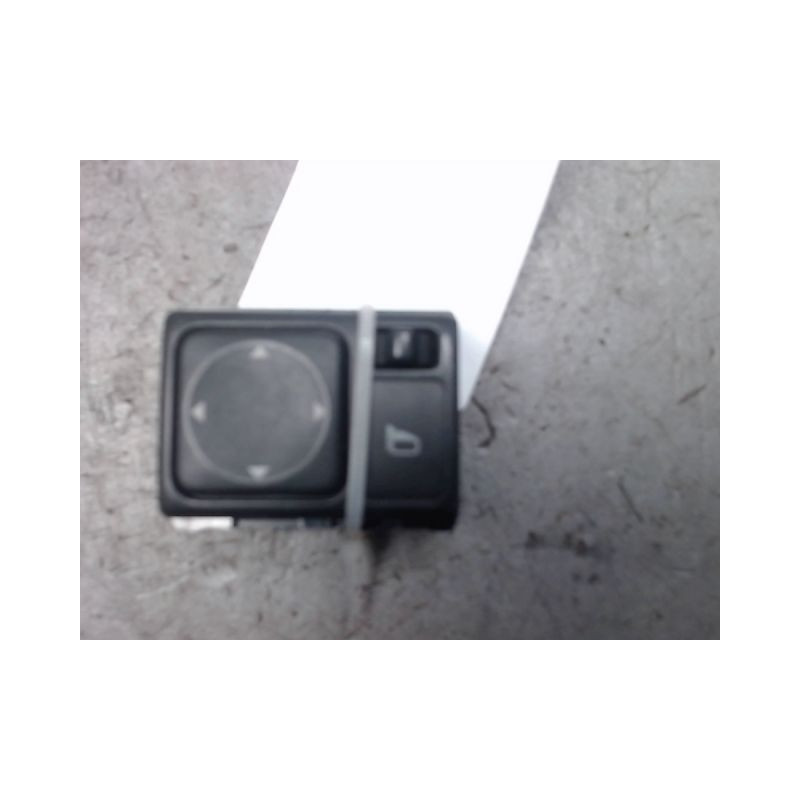 COMMANDE RETROVISSEUR EXTERIEUR ELECTRIQUE NISSAN NOTE