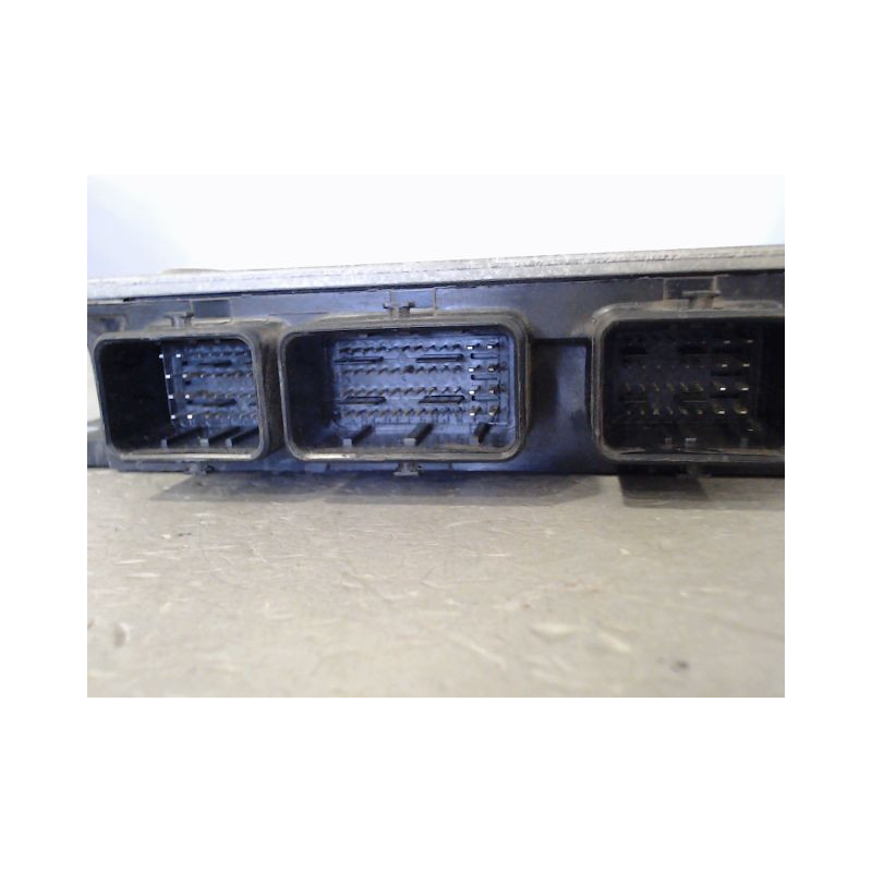 CALCULATEUR MOTEUR RENAULT MEGANE