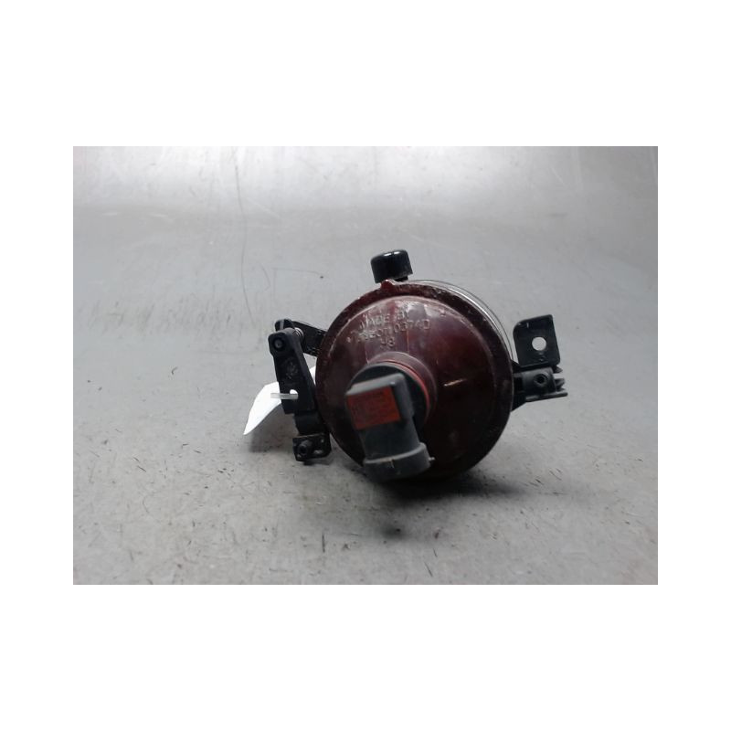 PHARE ANTIBROUILLARD AVANT DROIT FORD FOCUS 04-07