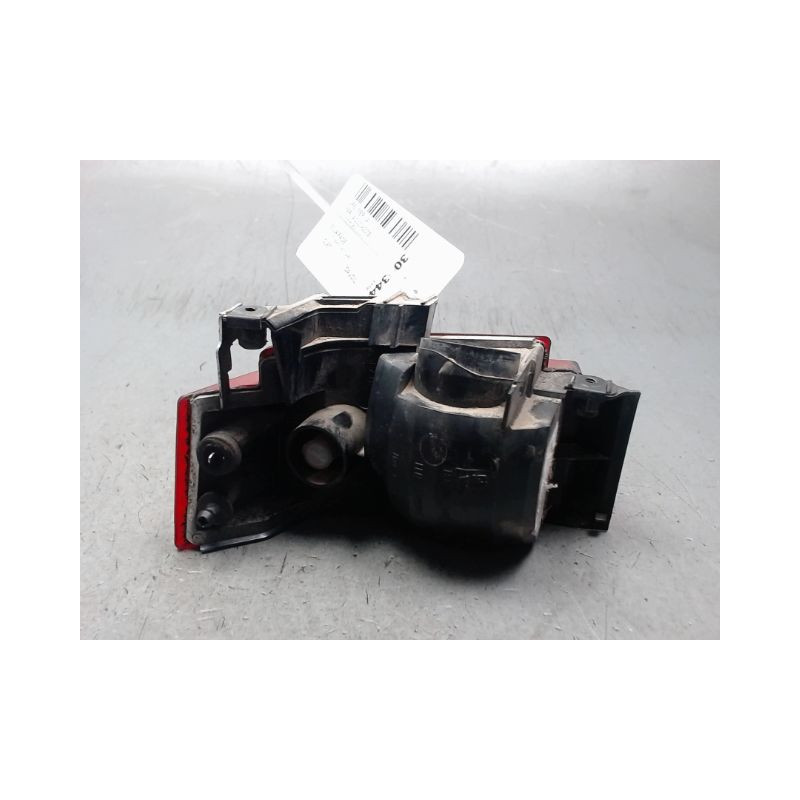FEU DE PARE-CHOC ARRIERE DROIT OPEL MERIVA 2003-2005