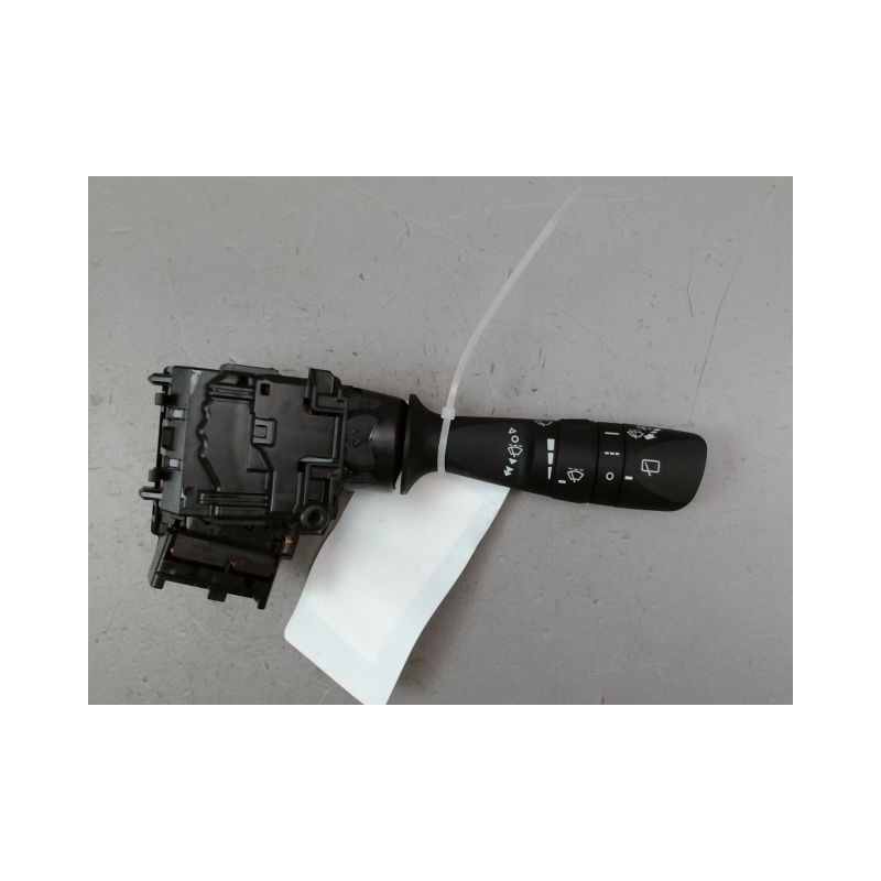 COMMANDE ESSUIE GLACE TOYOTA AURIS 2010-