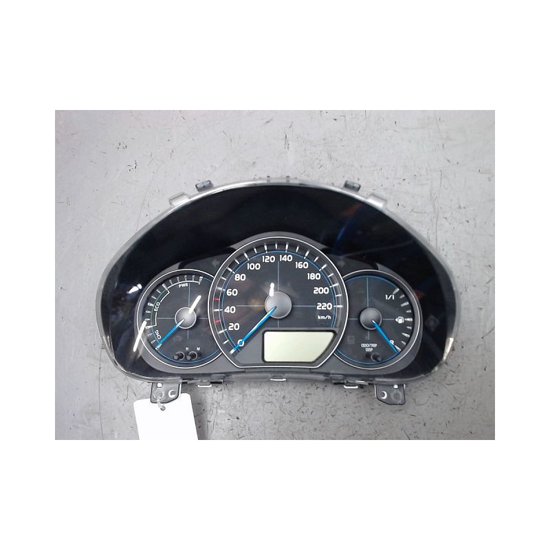 BLOC COMPTEURS TOYOTA YARIS