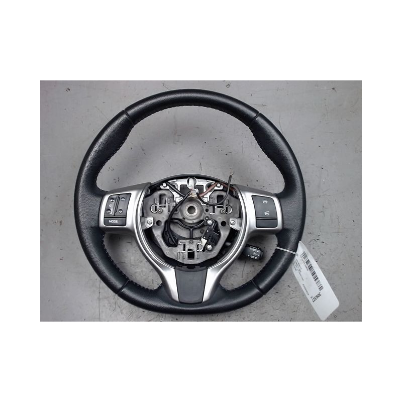 VOLANT DE DIRECTION TOYOTA YARIS