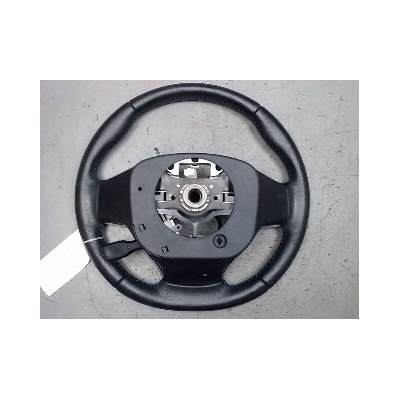 VOLANT DE DIRECTION TOYOTA YARIS