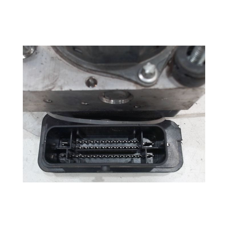 UNITE HYDRAULIQUE ABS TOYOTA AYGO