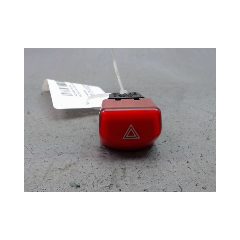 BOUTON DE WARNING NISSAN MICRA III Phase 1 2003-2005