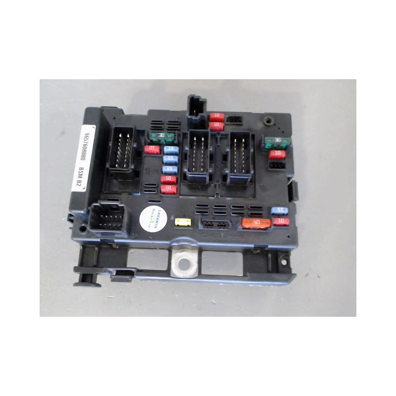 BOITE A FUSIBLES PEUGEOT 206+ 2009-