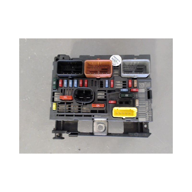 BOITE A FUSIBLES CITROEN C4 I Phase 2 2008-2010
