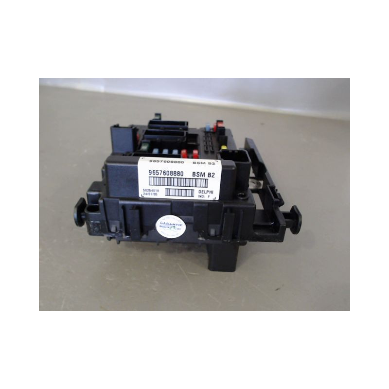 BOITE A FUSIBLES PEUGEOT 206 1998-2009