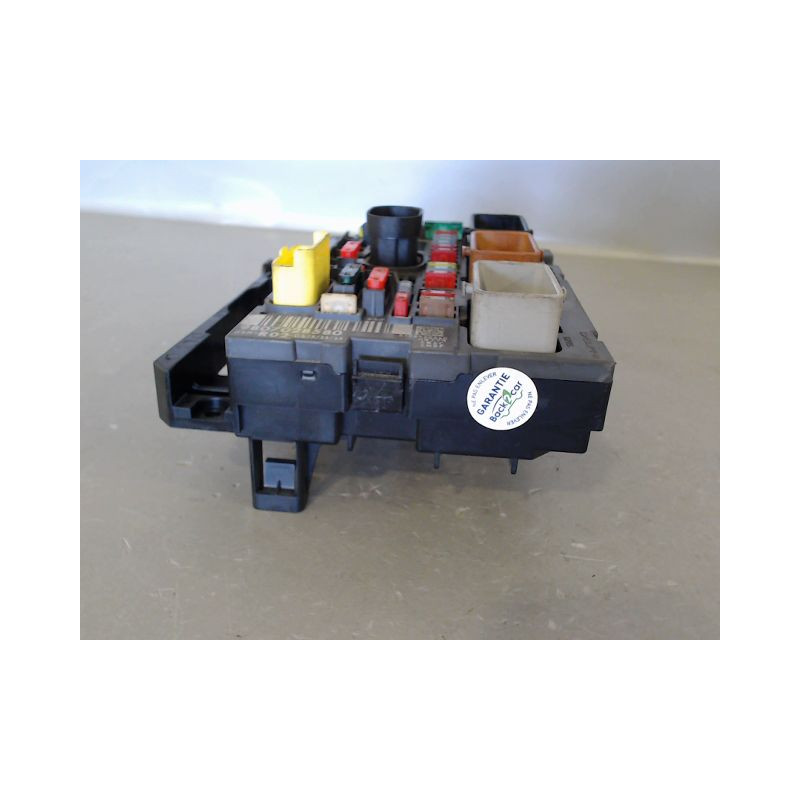 BOITE A FUSIBLES PEUGEOT 3008 BREAK I Phase 1 2009-2013