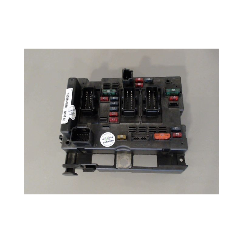 BOITE A FUSIBLES PEUGEOT 307 2001-2005