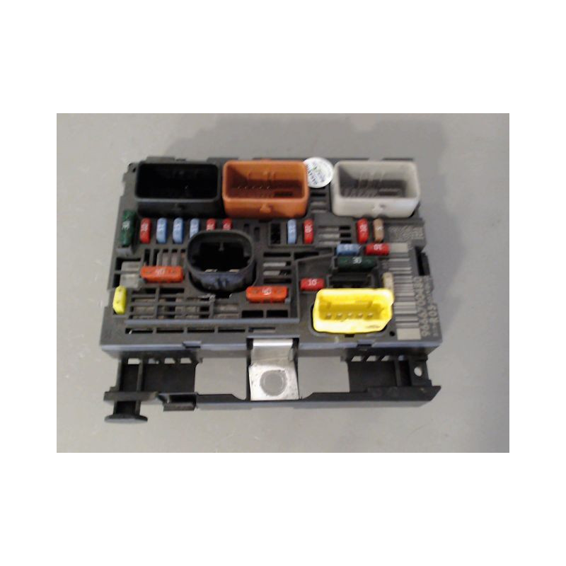 BOITE A FUSIBLES PEUGEOT 308 I Phase 1 2007-2011