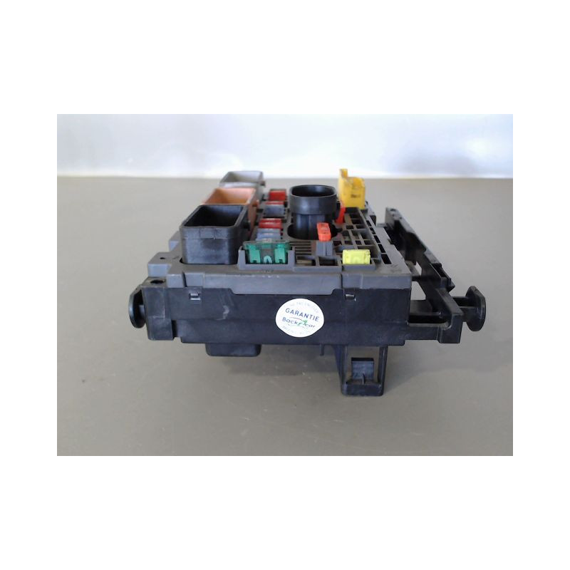 BOITE A FUSIBLES PEUGEOT 308 I Phase 1 2007-2011