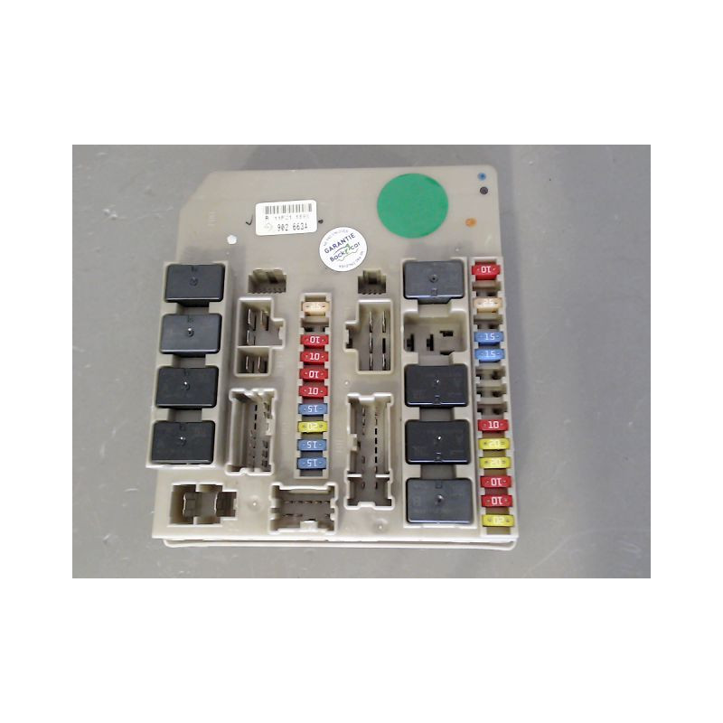 BOITE A FUSIBLES RENAULT CLIO III 2009-