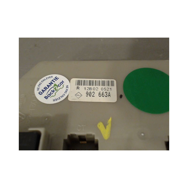 BOITE A FUSIBLES RENAULT CLIO III 2009-