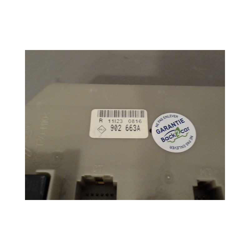 BOITE A FUSIBLES RENAULT CLIO III 2009-