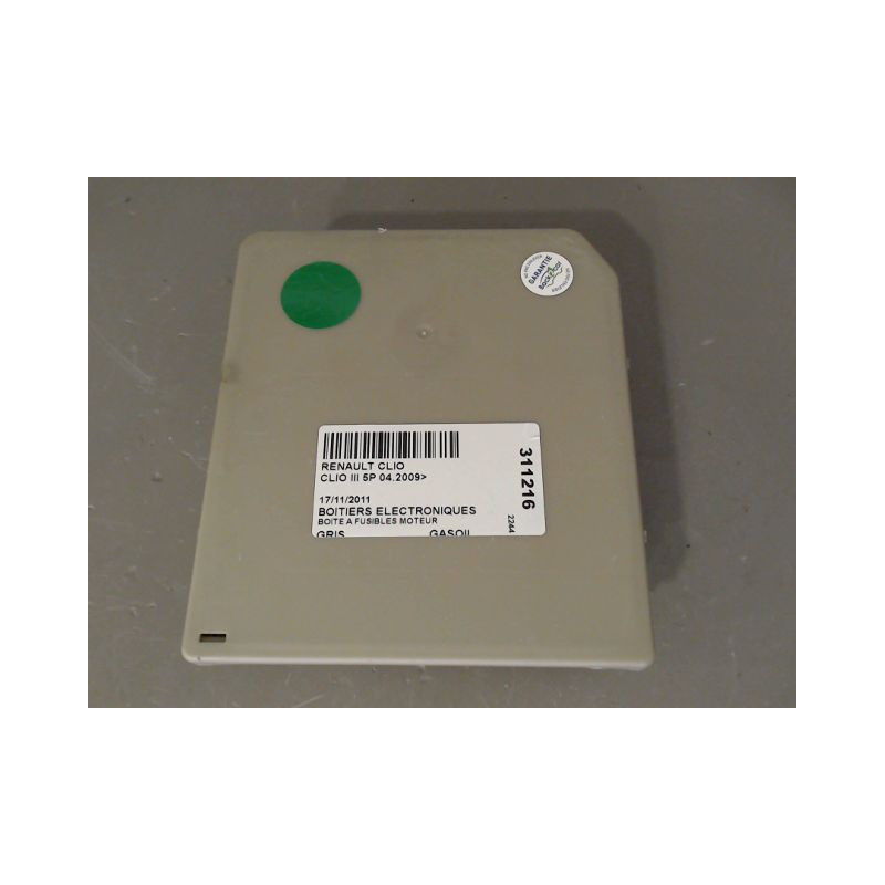 BOITE A FUSIBLES RENAULT CLIO III 2009-