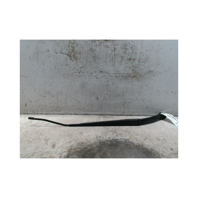 BRAS ESSUIE-GLACE AVANT DROIT NISSAN QHASQAI 2007-