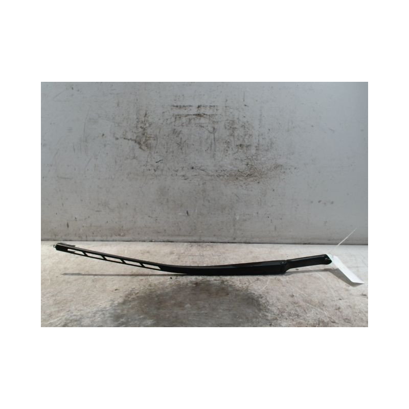 BRAS ESSUIE-GLACE AVANT DROIT AUDI A3 2003-