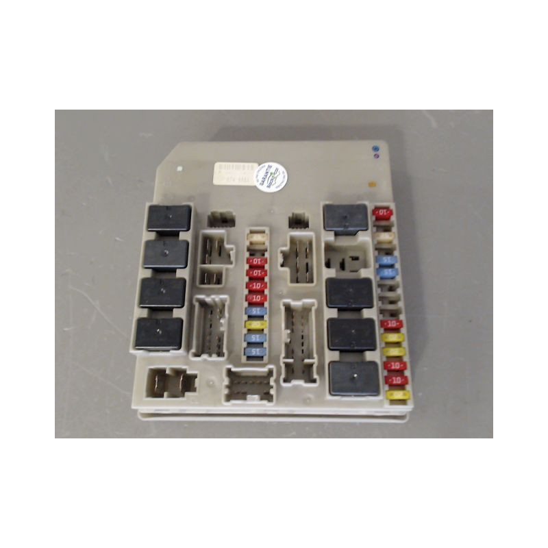 BOITE A FUSIBLES RENAULT CLIO III 2005-