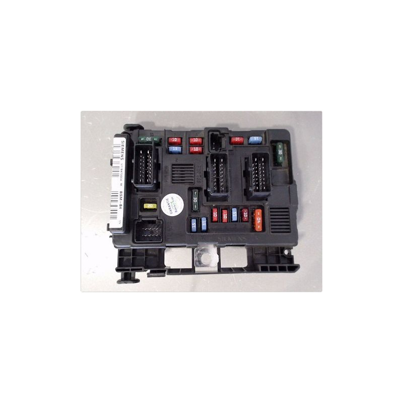 BOITE A FUSIBLES PEUGEOT 1007