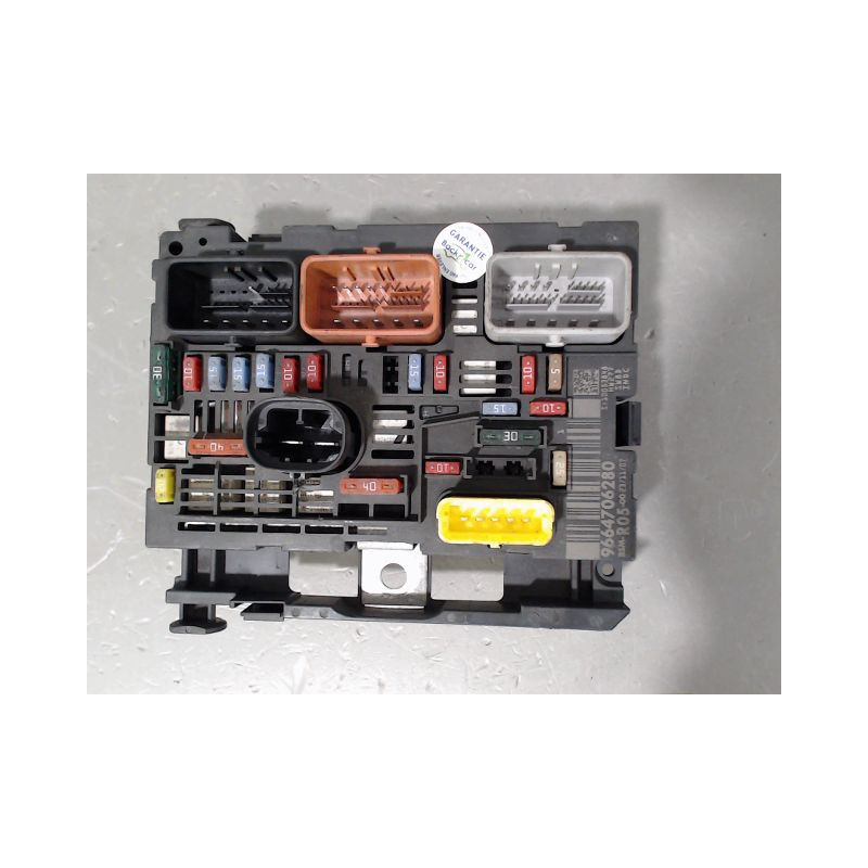 BOITE A FUSIBLES PEUGEOT 308 2007-