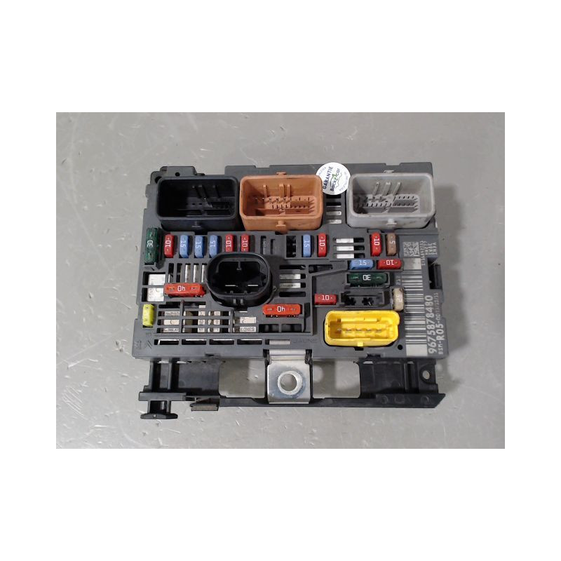 BOITE A FUSIBLES PEUGEOT 308 2011-