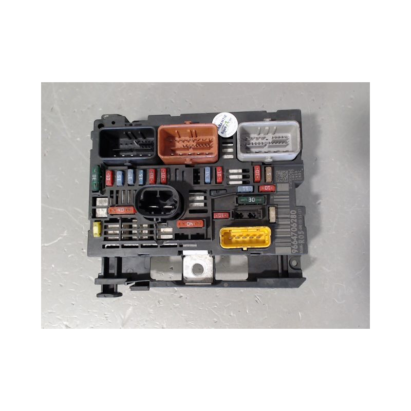 BOITE A FUSIBLES PEUGEOT 308 2007-
