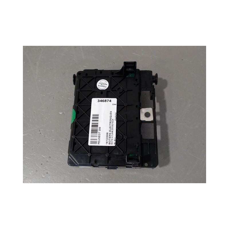 BOITE A FUSIBLES PEUGEOT 206