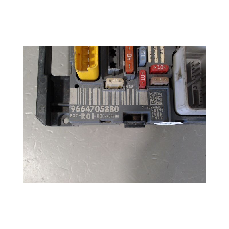 BOITE A FUSIBLES CITROEN C4 PICASSO