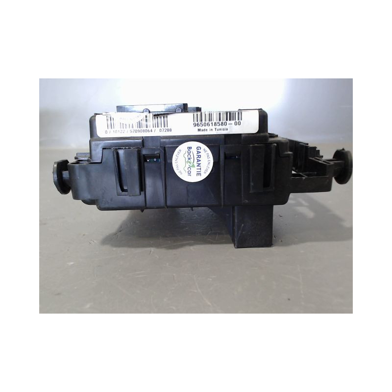 BOITE A FUSIBLES CITROEN BERLINGO BREAK 2002-