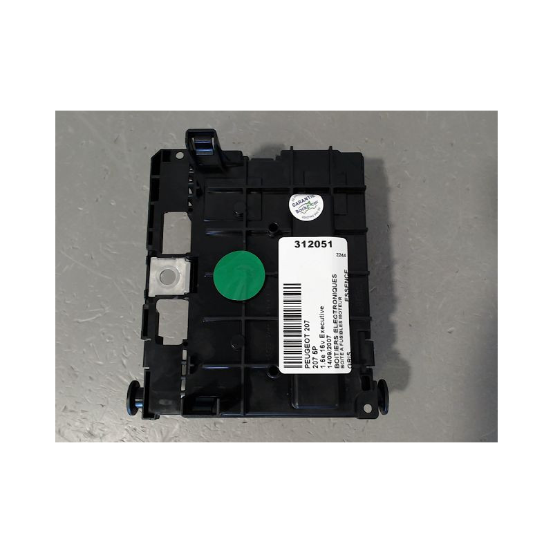 BOITE A FUSIBLES PEUGEOT 207 5P
