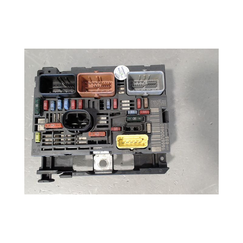 BOITE A FUSIBLES CITROEN C4 2008-