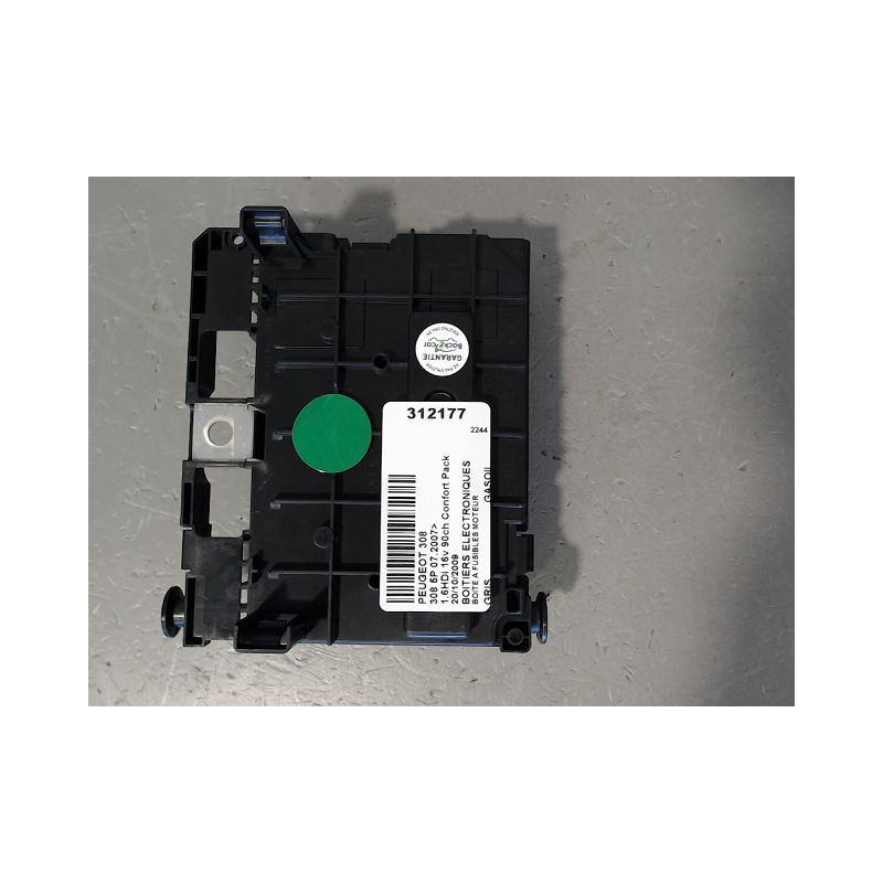 BOITE A FUSIBLES PEUGEOT 308 2007-