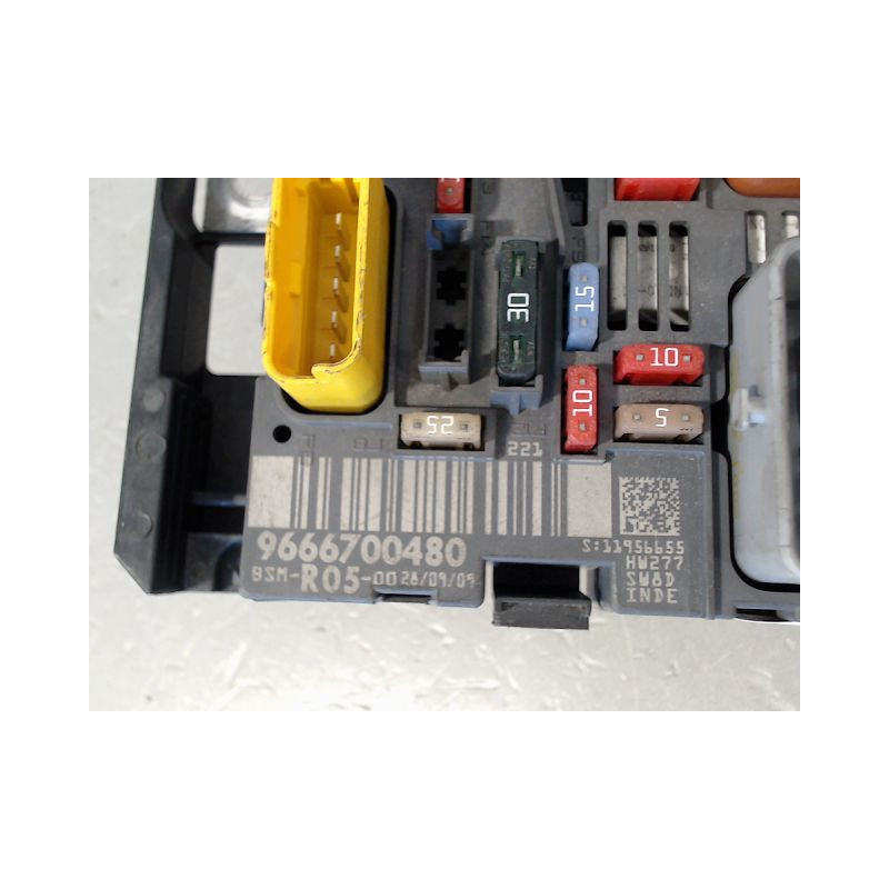 BOITE A FUSIBLES PEUGEOT 308 2007-