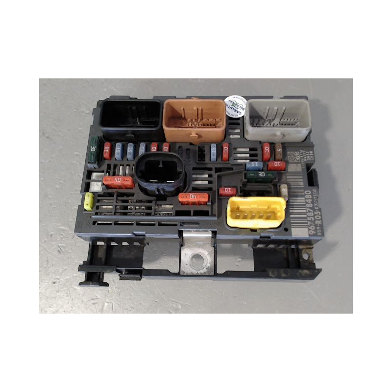 BOITE A FUSIBLES PEUGEOT 308 2011-