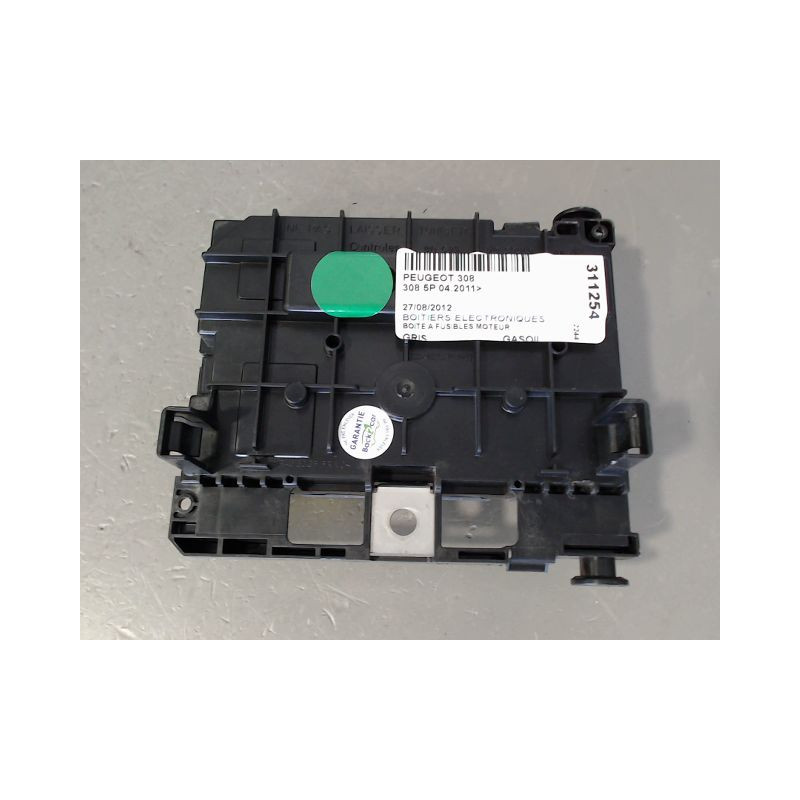 BOITE A FUSIBLES PEUGEOT 308 2011-